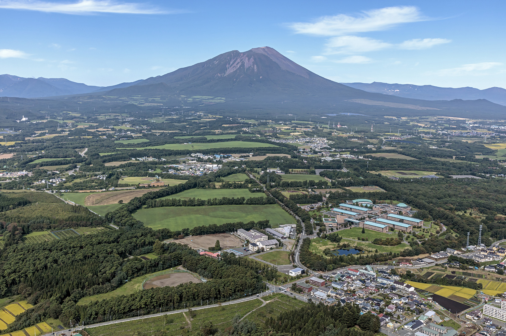 俯瞰写真（岩手県立大学・パーク・岩手山）